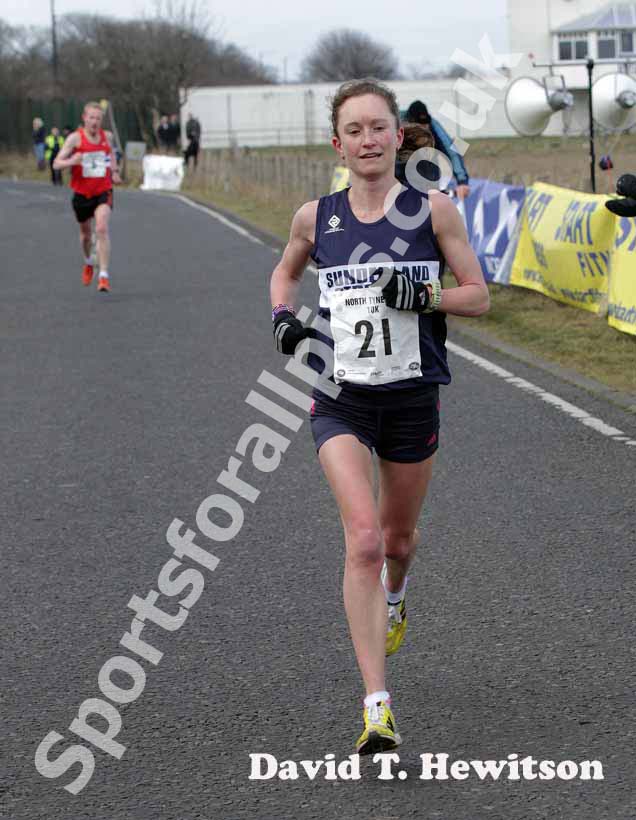 Alyson Dixon (Sunderland Stroller) wins the North Tyneside 10k Road Race.